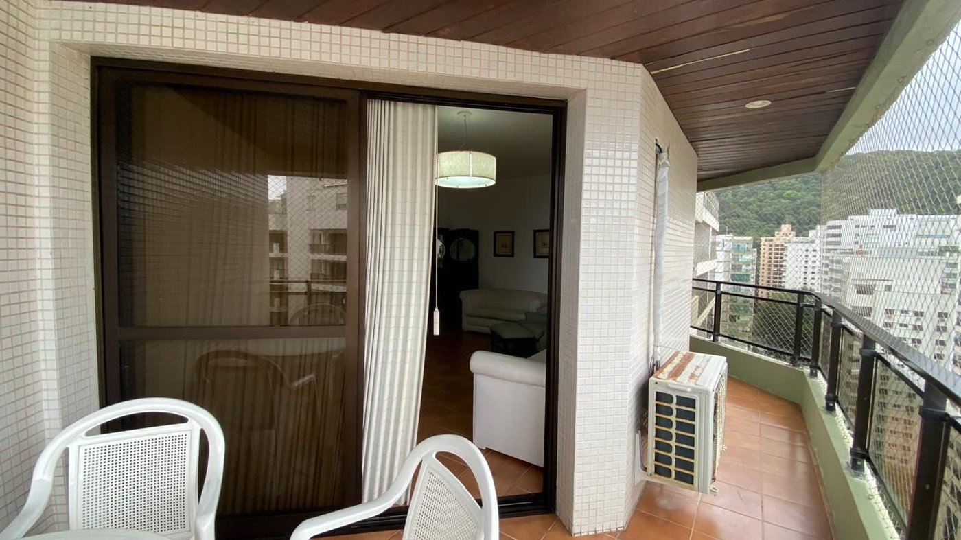Apartamento com 3 dormitórios à venda, 170 m² por R$ 1.430.000,00 - Pitangueiras - Guarujá/SP
