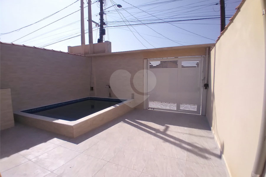 Casa Térrea à venda com 2 quartos, sendo 1 suíte, em Florida Mirim, Mongaguá, SP