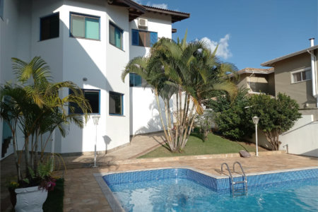 Casa à venda com 4 quartos, sendo 1 suíte, no condomínio Vale do Itamaracá, Valinhos - SP