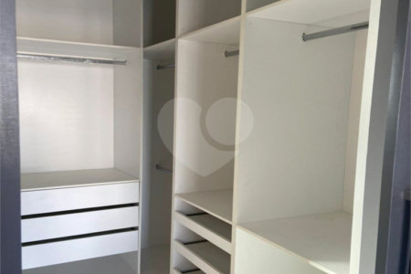Casa à venda com 3 suítes no condomínio Vila Ytu, Indaiatuba - SP