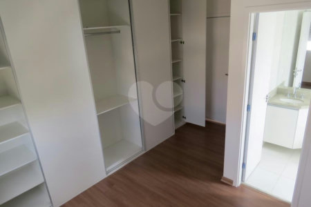 Apartamento à venda com 3 quartos, sendo 1 suíte, em Morumbi, São Paulo, SP