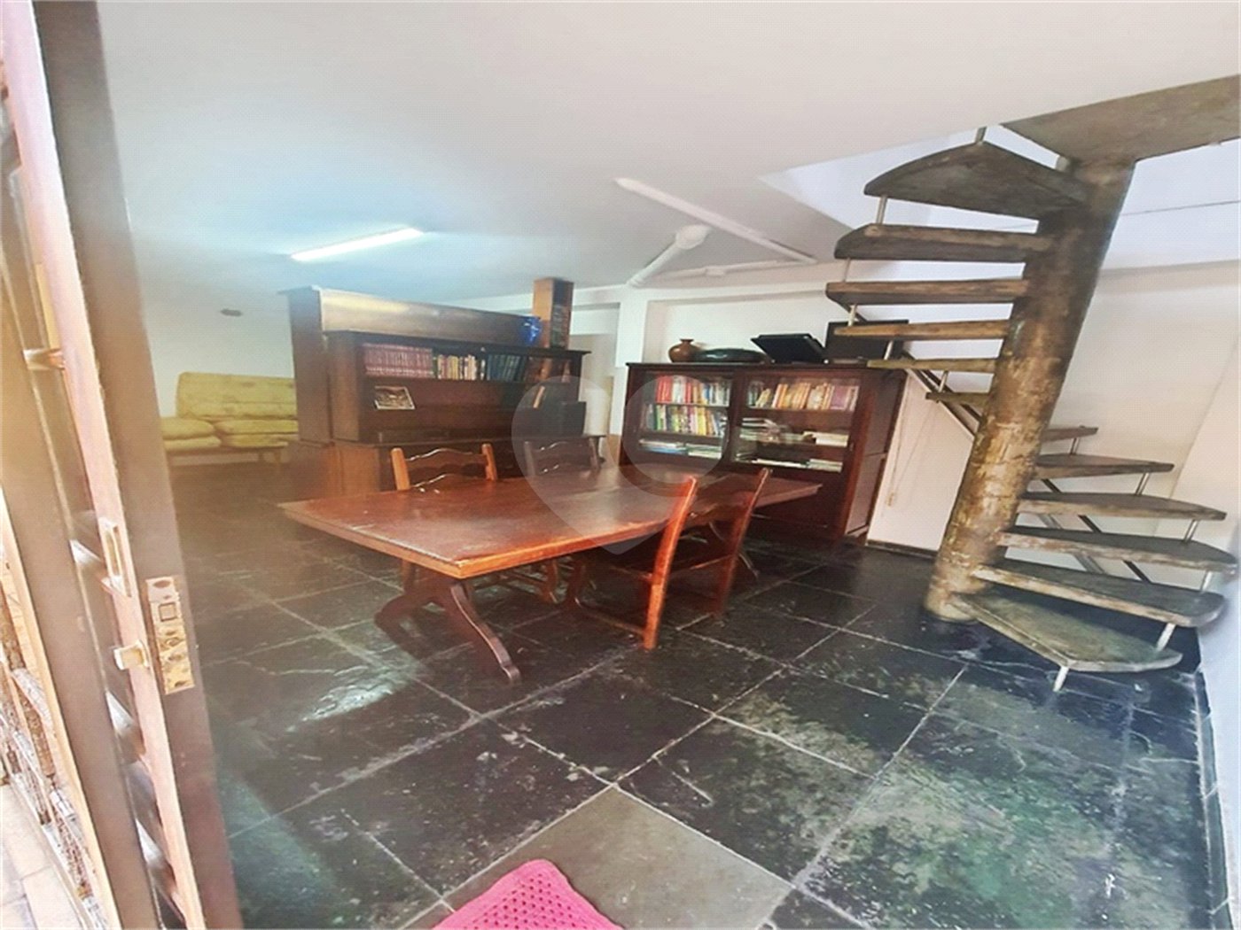 Casa à venda com 4 quartos em Jardim Almeida Prado, Guarulhos, SP