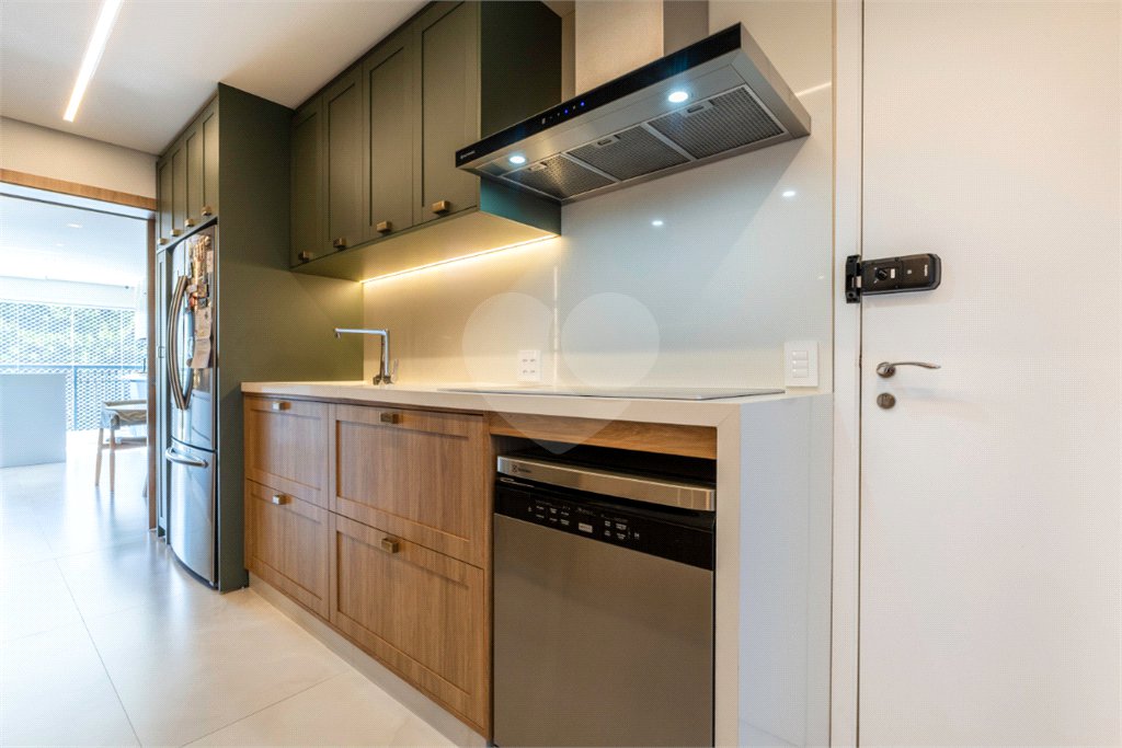 Apartamento à venda com 3 suítes em Indianópolis, São Paulo, SP