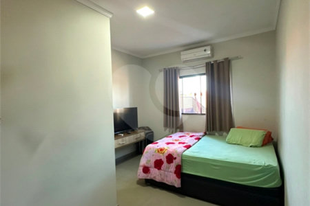 Casa à venda com 4 quartos, sendo 2 suítes, em Residencial Ponta Porã II, Ponta Porã, MS