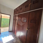 Casa Térrea 5 quartos bem localizada com piscina.