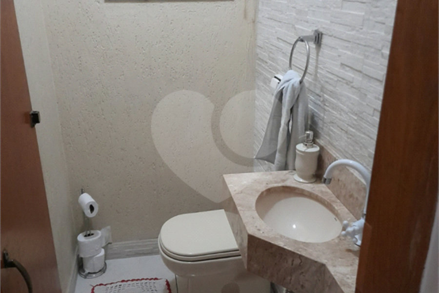 Casa à venda com 3 quartos, sendo 1 suíte, em Vila Guilherme, São Paulo, SP