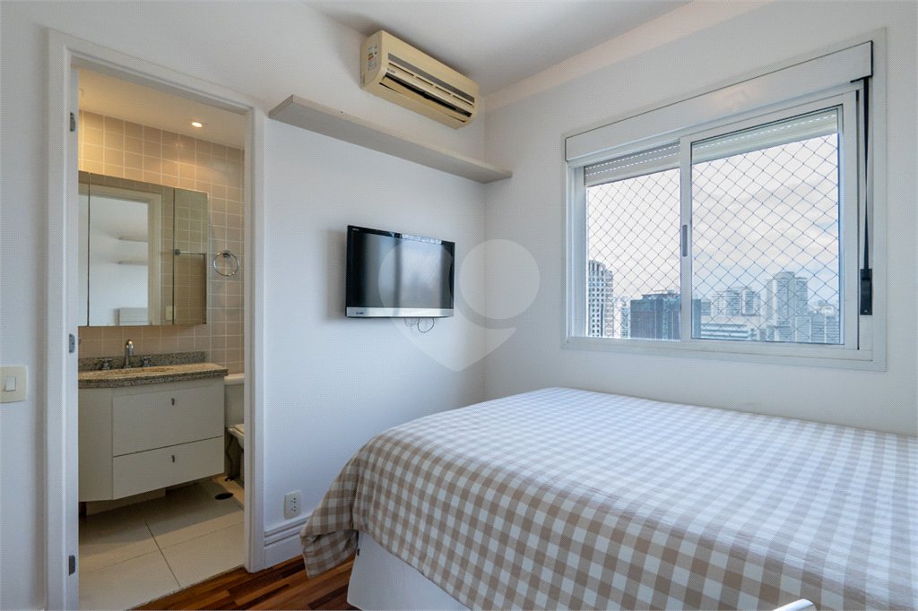 Apartamento à venda com 3 suítes em Brooklin, São Paulo, SP