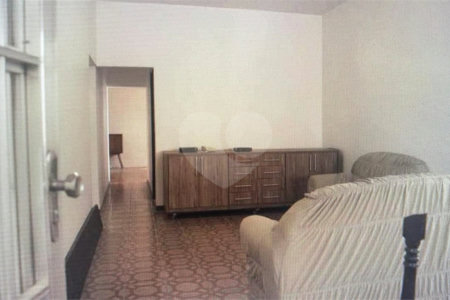 Casa à venda com 5 quartos, sendo 1 suíte, em Cidade Vargas, São Paulo, SP