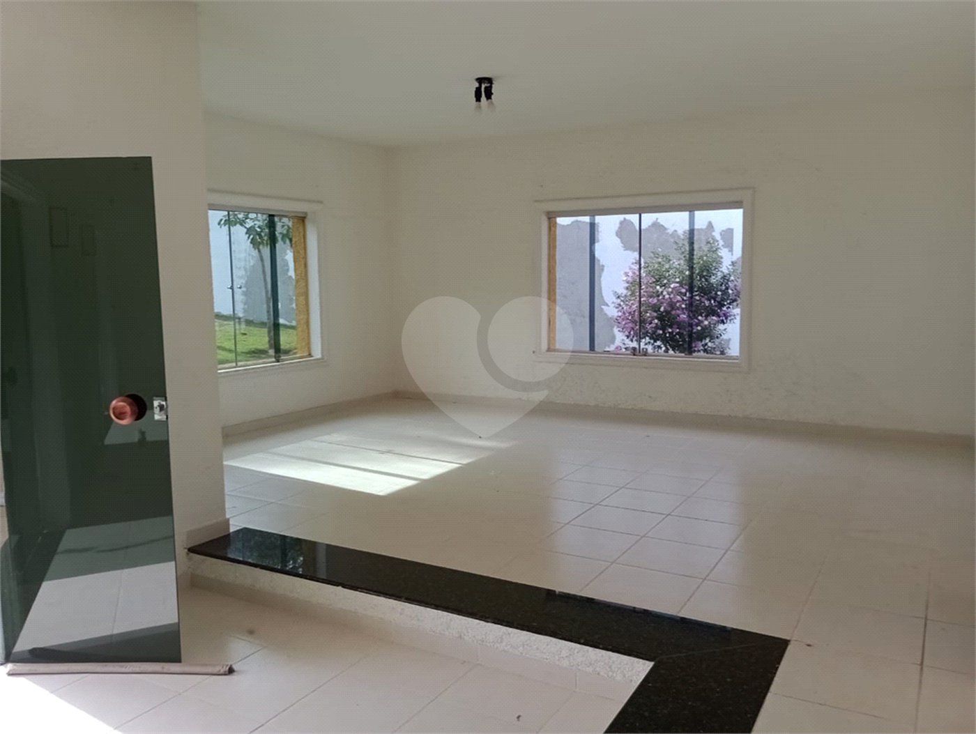 Casa à venda com 6 quartos, sendo 4 suítes,  no condomínio City Castelo, Itu - SP