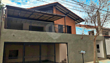 Casa à venda com 3 suítes no Centro, Vinhedo, SP