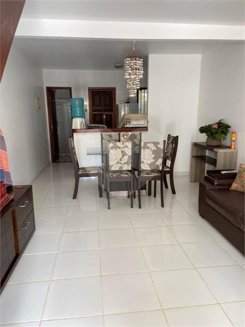 Casa à venda com 3 quartos, sendo 2 suítes,  em Peró, Cabo Frio, RJ