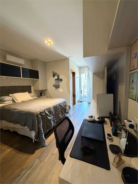 Casa à venda com 3 suítes em Vila Comercial, São Paulo, SP