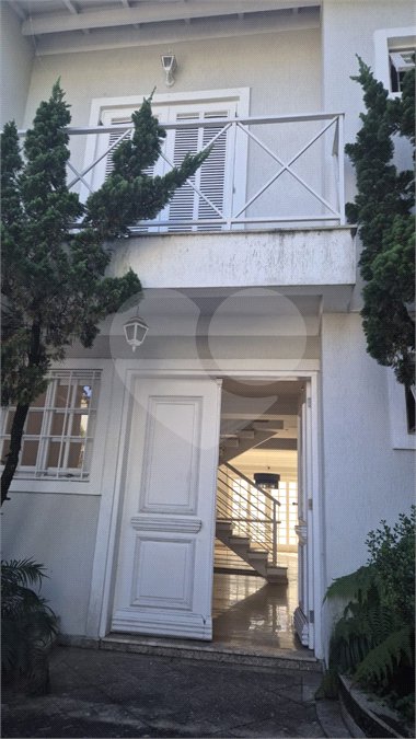 Sobrado à venda com 4 quartos, sendo 2 suítes, em Jardim Virginia Bianca, São Paulo, SP