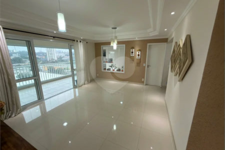 Apartamento à venda com 3 suítes em Jardim Marajoara, São Paulo, SP