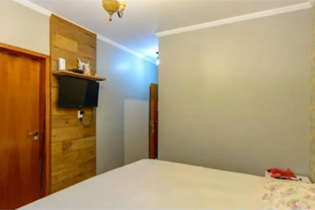 Casa à venda com 4 quartos, sendo 2 suítes, em Granja Viana, Cotia, SP