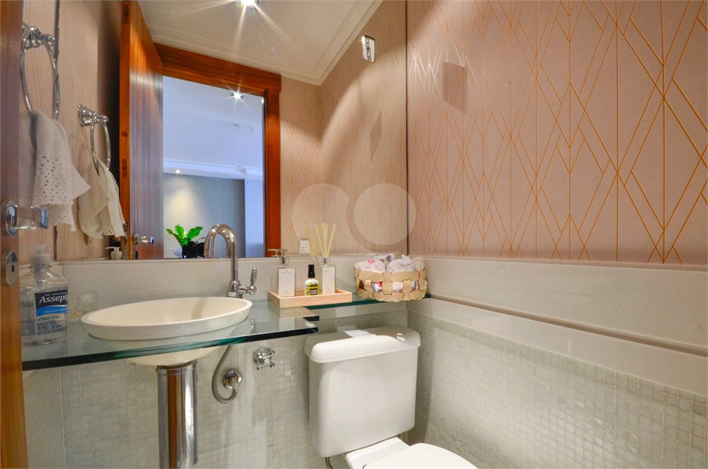 Casa à venda com 5 quartos, sendo 4 suítes, no condomínio Espaço Mobile - Real Parque, São Paulo - SP