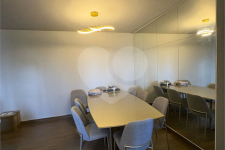 Apartamento Mobiliado à Venda na Rua Itendência, – 70m², 3 Quartos (1 Suíte)