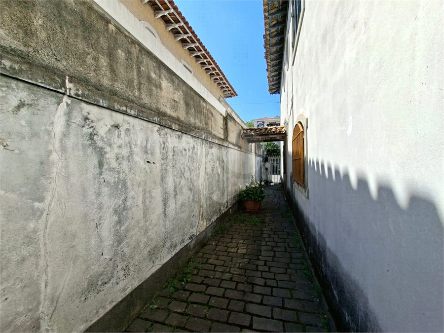 Sobrado à venda com 3 quartos, sendo 1 suíte,  em Jardim Esmeralda, São Paulo, SP