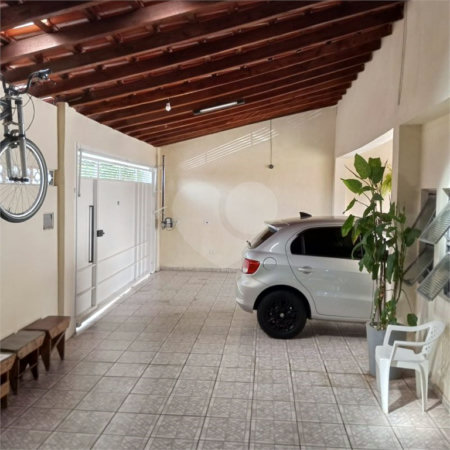 Casa de Vila à venda com 3 quartos em Jardim Santa Cruz, Salto, SP