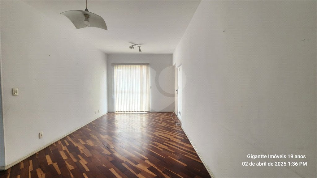 Apartamento à venda com 3 quartos, sendo 1 suíte, em Vila Gilda, Santo André, SP
