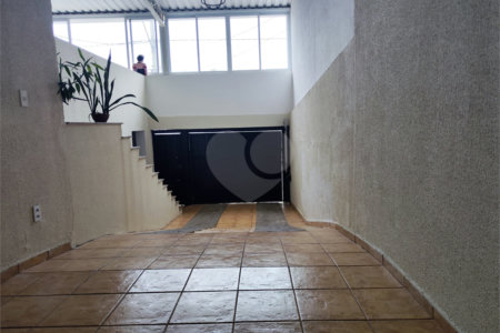 Sobrado à venda com 2 quartos em Jardim Emília, Sorocaba, SP