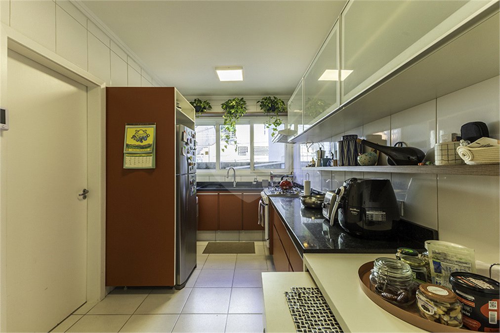 Sobrado à venda com 3 quartos, sendo 1 suíte, em Vila Ipojuca, São Paulo, SP