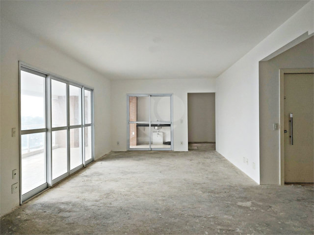 Apartamento à venda com 3 suítes em Santana, São Paulo, SP