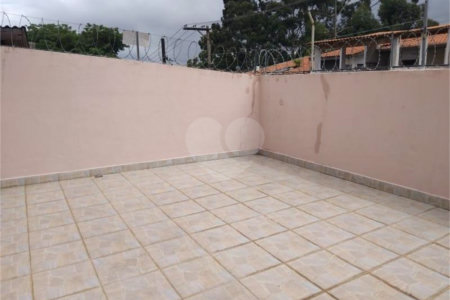 Sobrado à venda com 3 quartos, sendo 1 suíte,  em Jardim Pinheiros, São Paulo, SP