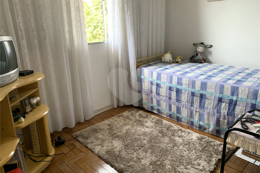 Sobrado à venda com 4 quartos em Limão, São Paulo, SP