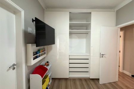 Triplex à venda com 4 suítes em Santa Teresinha, São Paulo, SP
