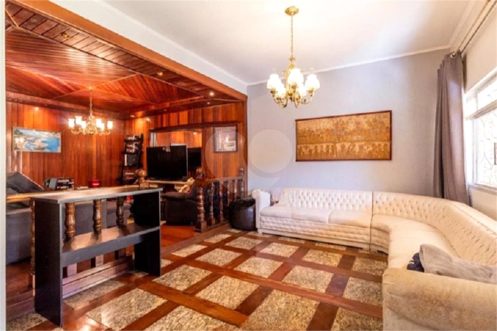 Sobrado à venda com 5 quartos, sendo 4 suítes, em Vila Galvão, Guarulhos, SP