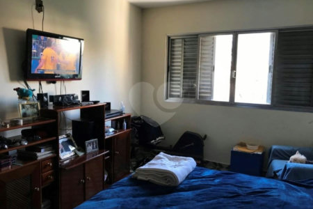 Sobrado à venda com 5 quartos, sendo 1 suíte, em Santa Teresinha, São Paulo, SP