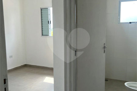 Casa à venda com 2 quartos, sendo 1 suíte, em Vila Vilma (mailasqui), São Roque, SP