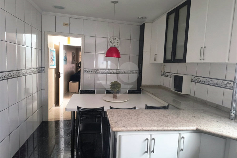 Sobrado à venda com 3 quartos, sendo 1 suíte,  em Vila Palmeiras, São Paulo, SP