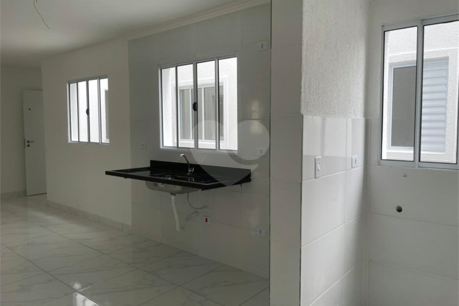 Casa à venda com 2 quartos no condomínio Hebe, São Paulo - SP