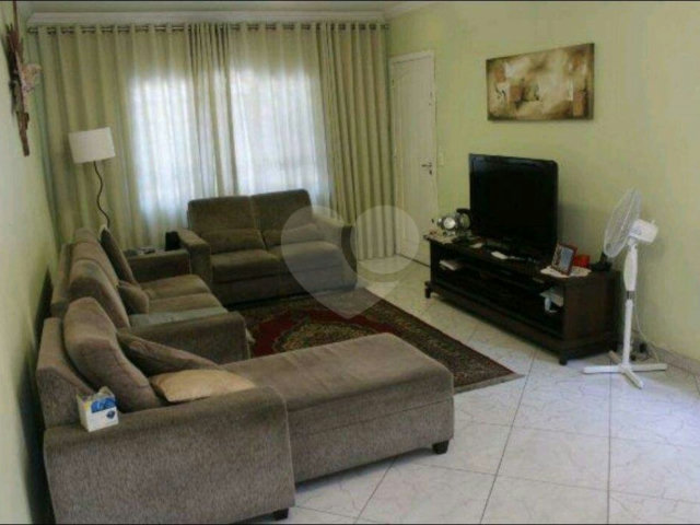 Casa à venda com 3 quartos, sendo 1 suíte,  em Vila Maria, São Paulo, SP