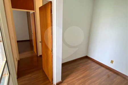 Apartamento à venda com 2 quartos, sendo 1 suíte, no Centro, Ribeirão Preto, SP