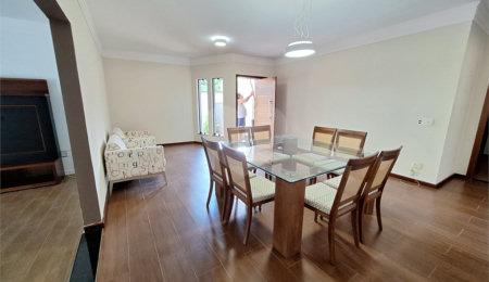 Casa à venda com 3 suítes no condomínio Bosque de Grevilea, Vinhedo - SP