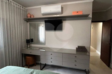 Sobrado à venda com 3 quartos, sendo 1 suíte, em Jordanópolis, São Bernardo do Campo, SP