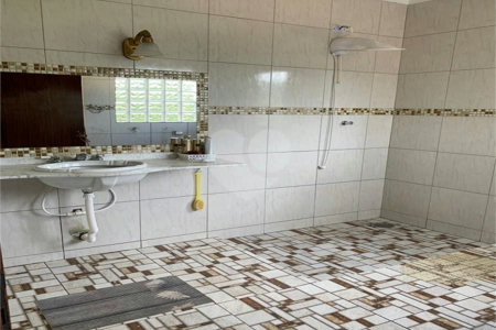 Sobrado à venda com 4 quartos, sendo 3 suítes,  no Centro, Jarinu, SP