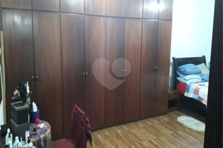 Sobrado à venda com 2 quartos em Vila dos Remédios, São Paulo, SP