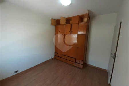 Sobrado à venda com 3 quartos, sendo 1 suíte,  em Parque da Lapa, São Paulo, SP