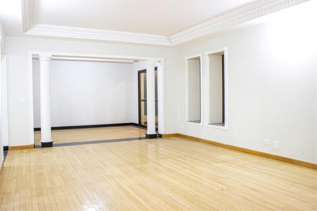 Apartamento à venda com 3 suítes em Jardim Londrina, São Paulo, SP