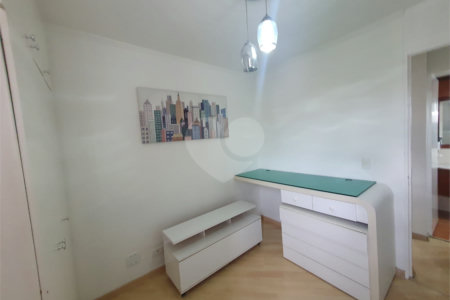Apartamento para alugar com 3 quartos, sendo 1 suíte, em Vila Santana, São Paulo, SP