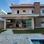Casa à venda com 4 suítes no condomínio Santa Isabel I, Louveira - SP