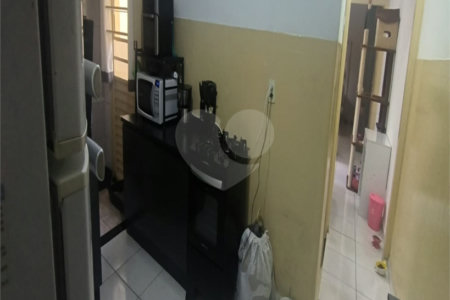 Casa Térrea à venda com 5 quartos, sendo 1 suíte, em Chora Menino, São Paulo, SP