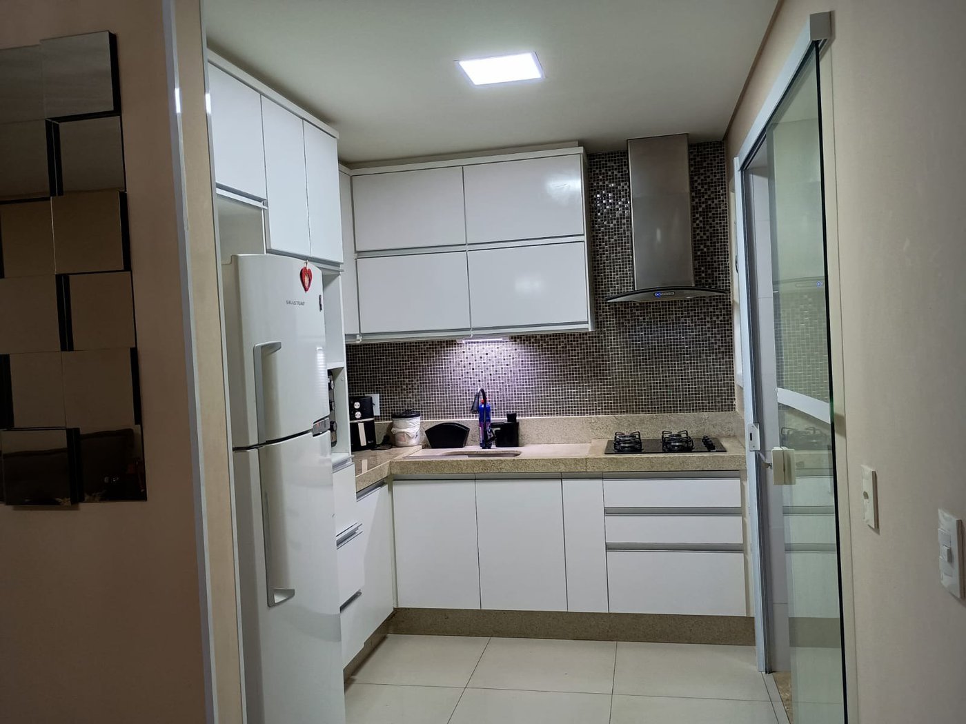 Casa à venda com 3 quartos, sendo 1 suíte,  no condomínio Vila flora, Hortolândia - SP