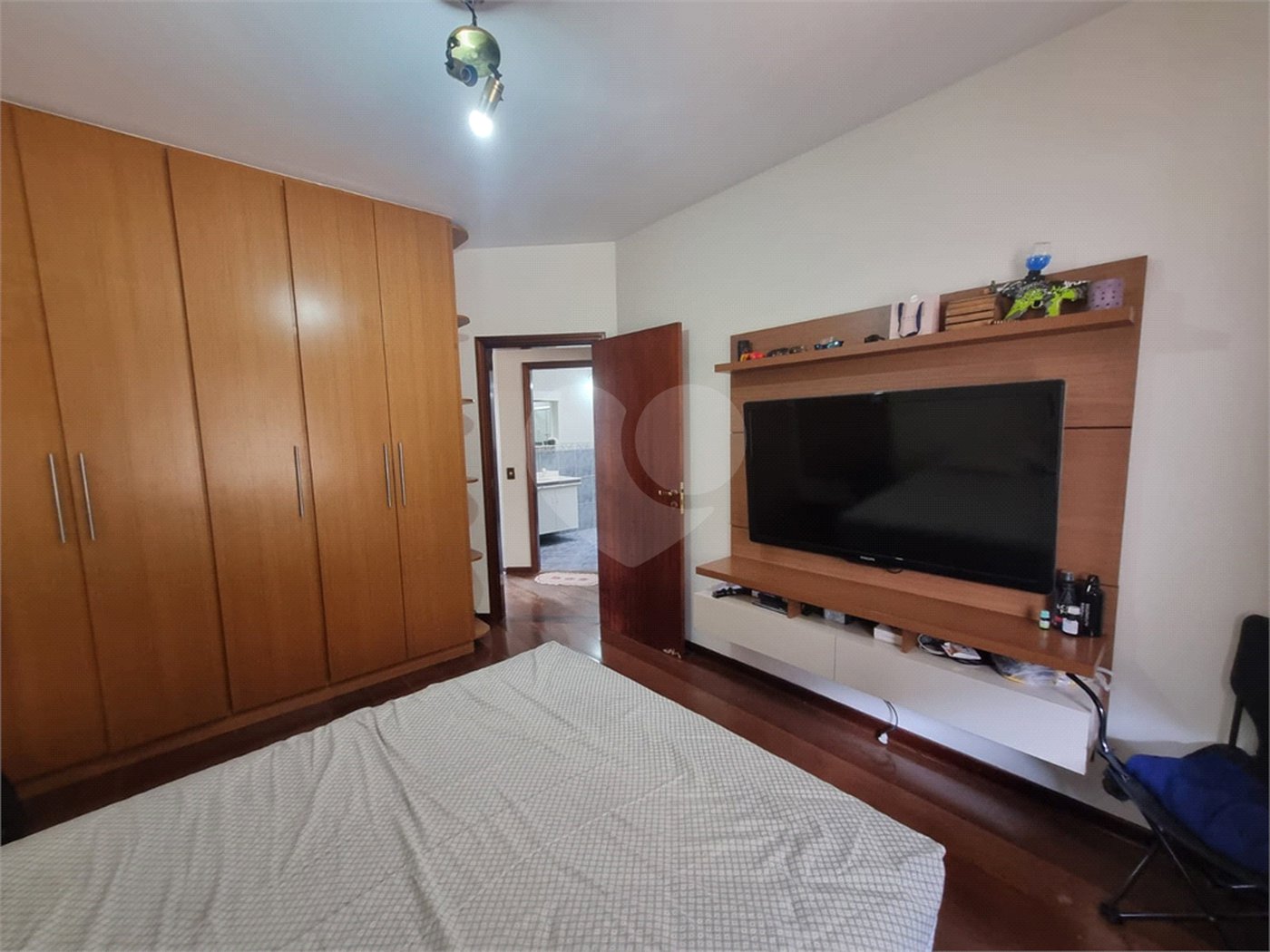 Sobrado à venda com 3 quartos, sendo 1 suíte,  em Vila Trujillo, Sorocaba, SP