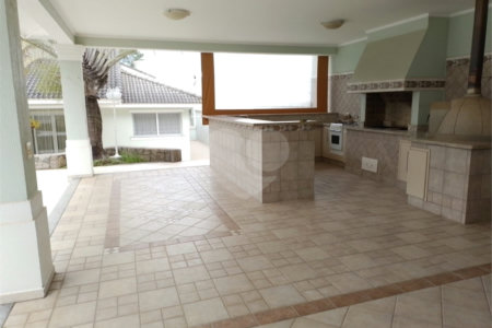 Casa à venda com 4 quartos, sendo 2 suítes,  em Vila Santista, Atibaia, SP