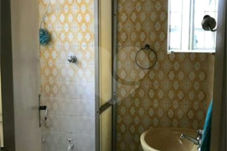 Casa à venda com 4 quartos, sendo 1 suíte, em Vila Dom Pedro I, São Paulo, SP